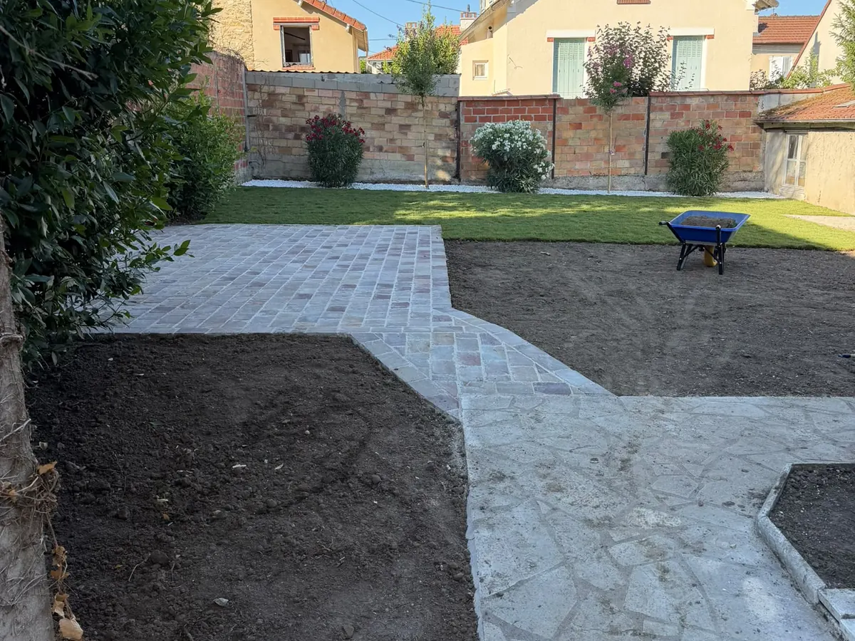 Aménagement de jardin avec dallage