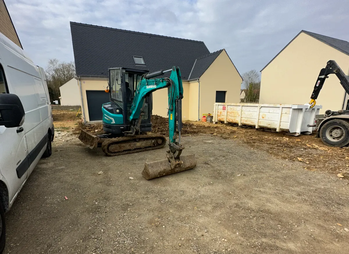 Engins de terrassement modernes
