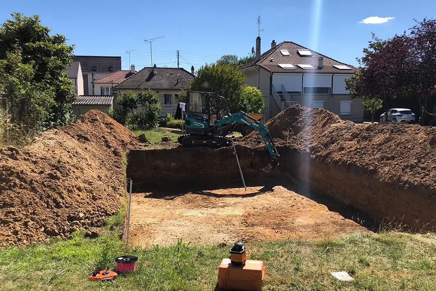 Terrassement pour piscine à Arpajon